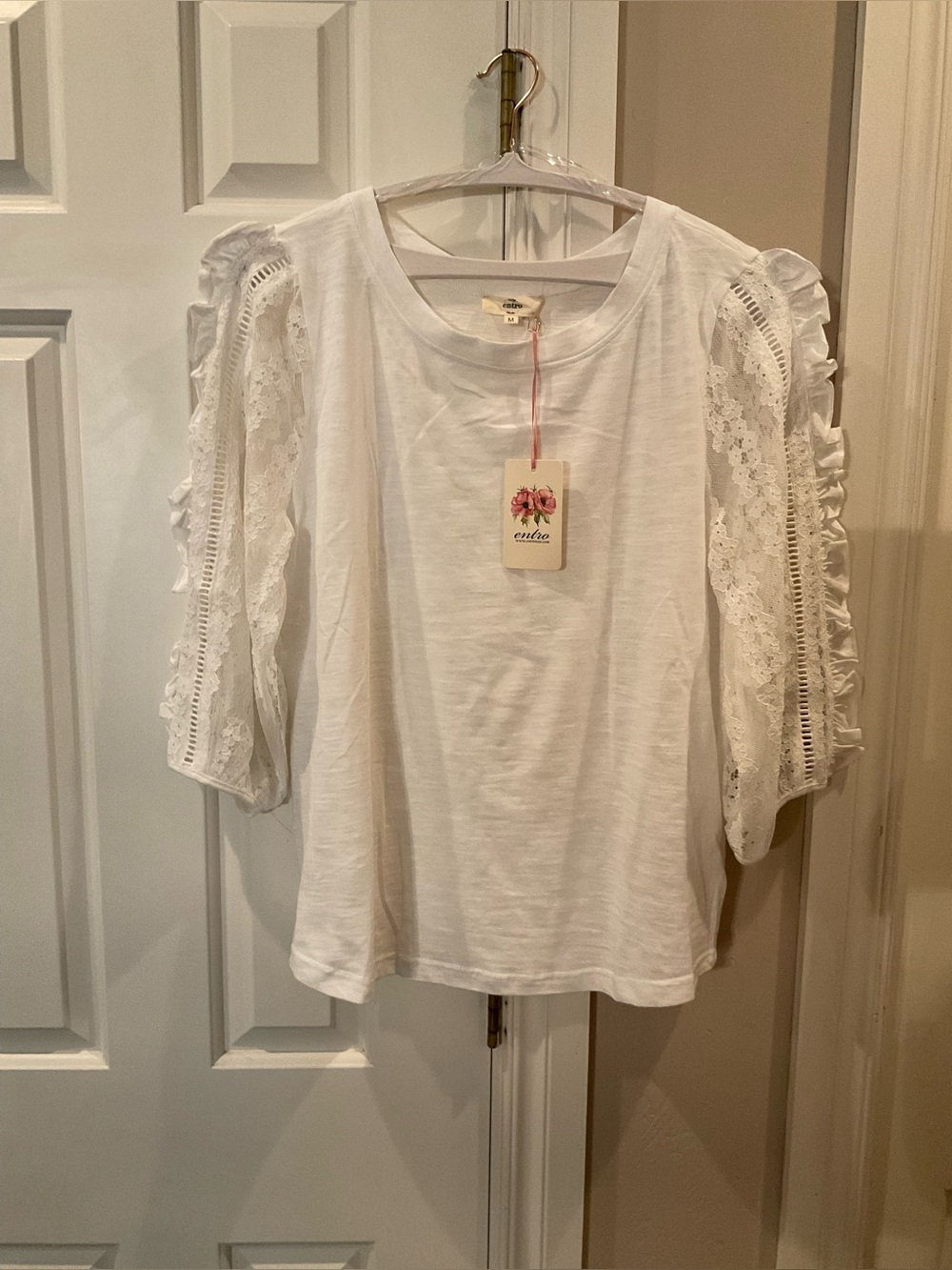 Entro White Lace Puff Sleeve Blouse